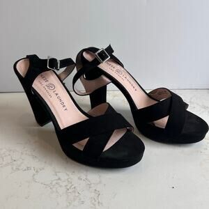 Trendy versatile Chinese Laundry Black Chunky Heel Platforms – Size 9